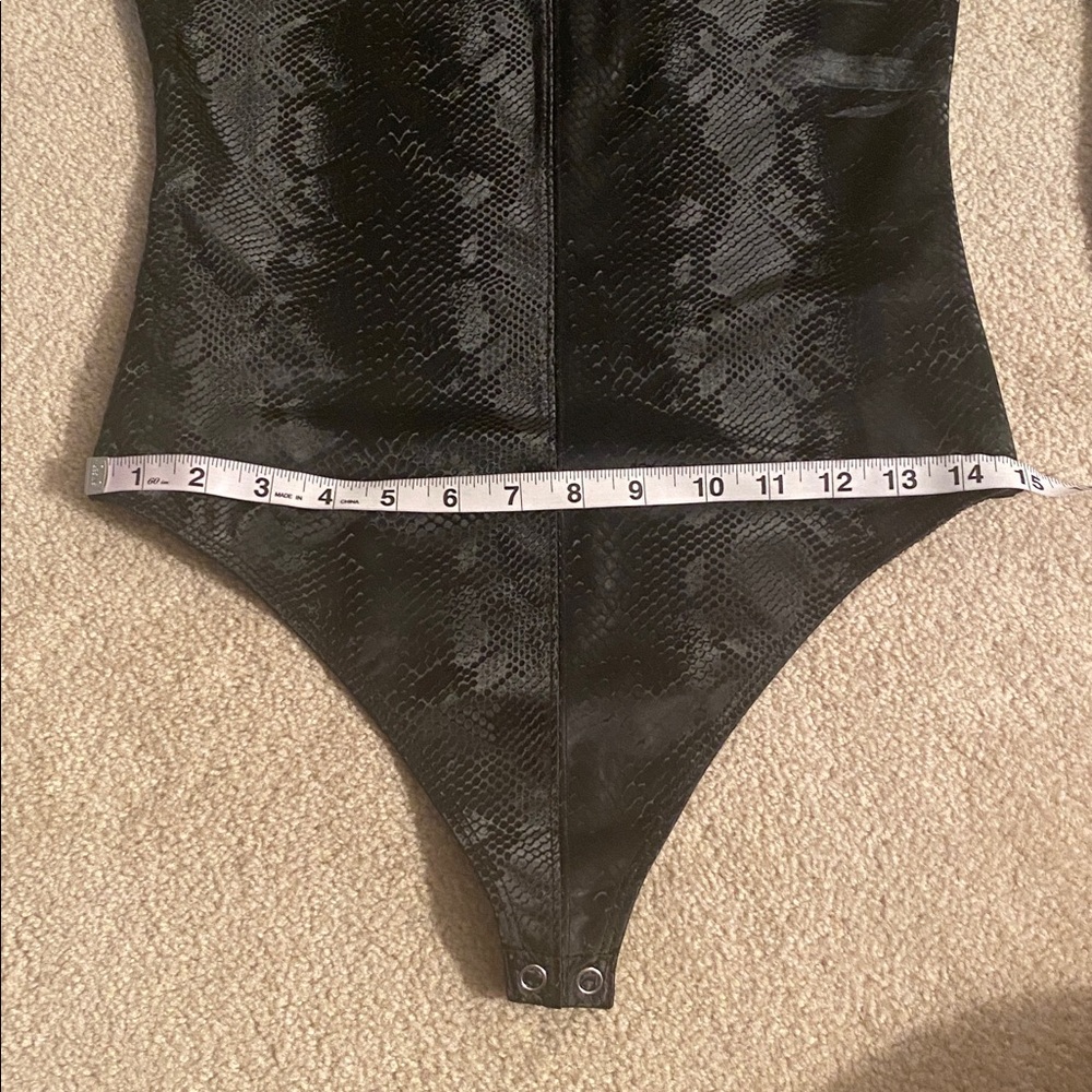 Good American size 2 (us size medium) thong bodysuit NWT - Picture 11 of 11